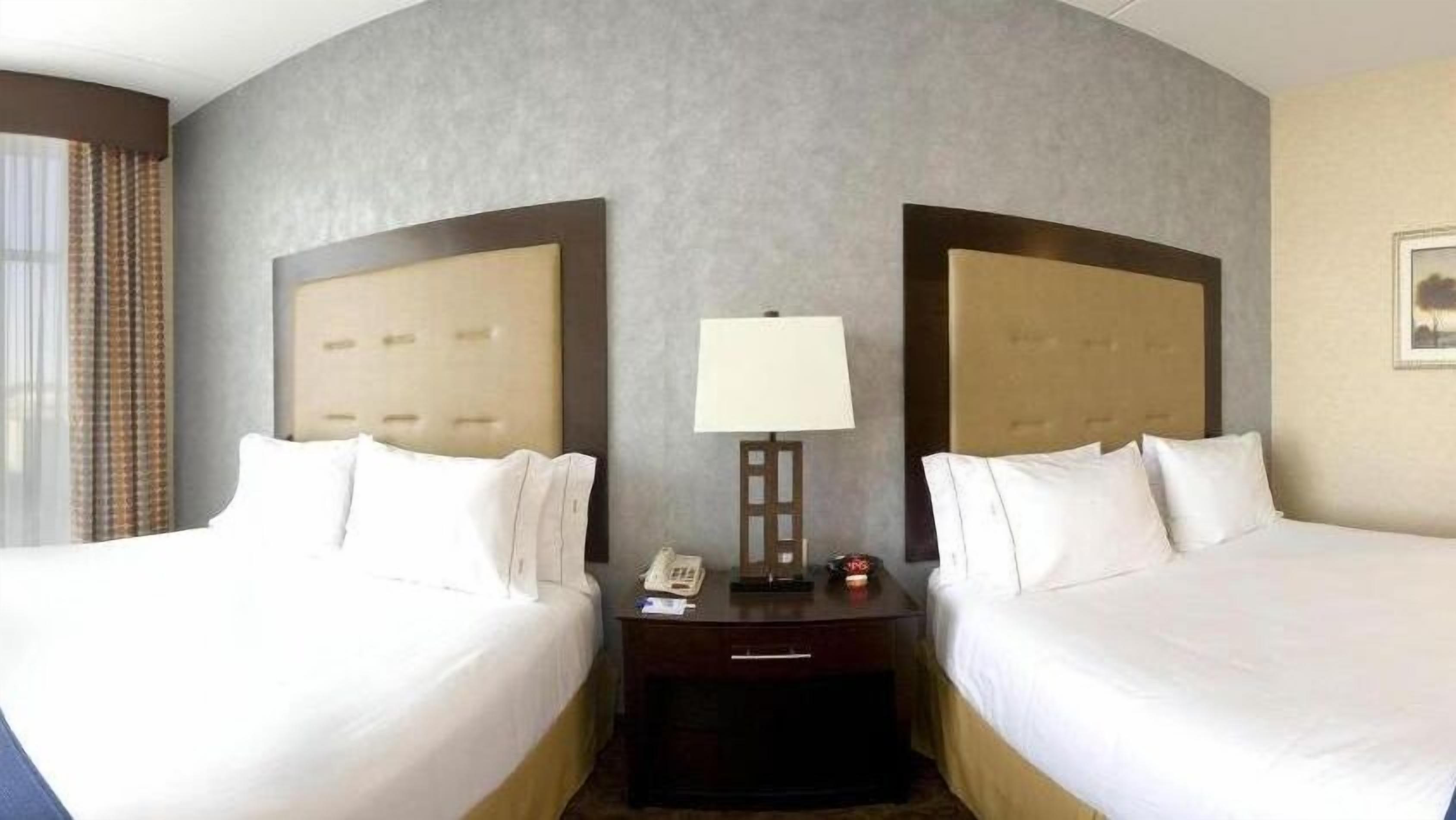 1 bedroom, in-room safe, desk, blackout curtains