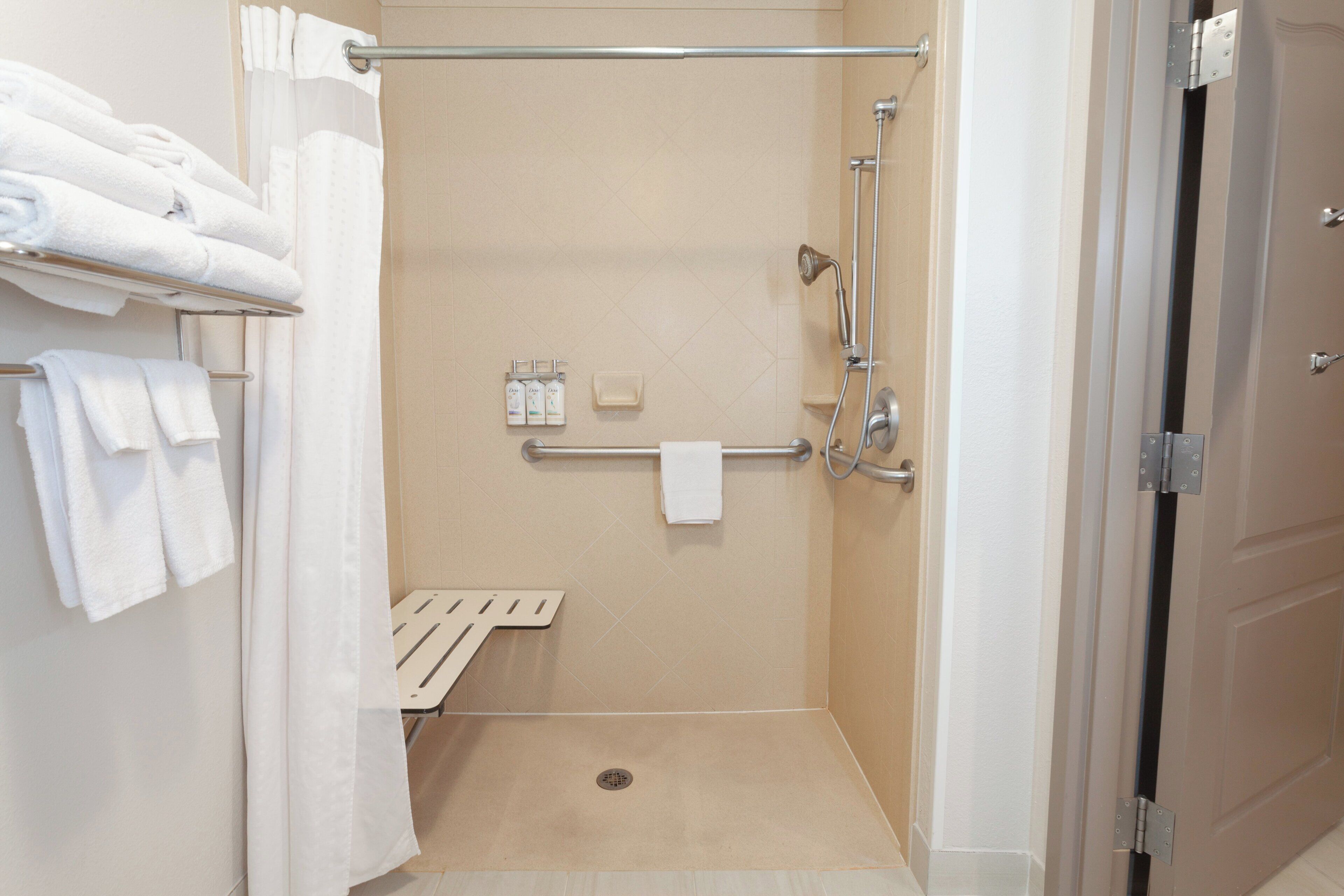 Suite, 1 King Bed, Accessible (Communications) | Bathroom | Free toiletries, hair dryer, towels
