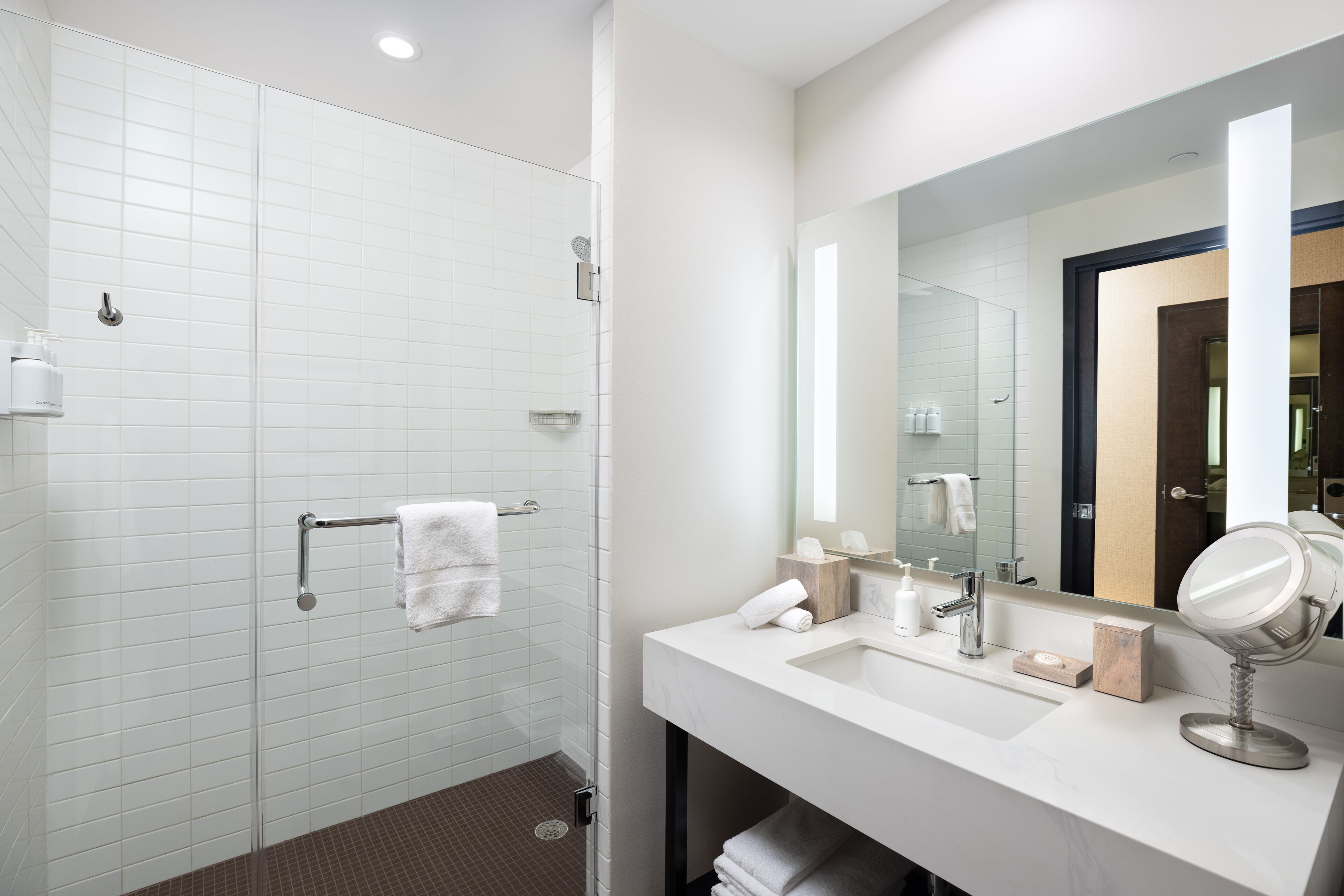 egyptian cotton sheets, premium bedding, pillow-top beds, minibar