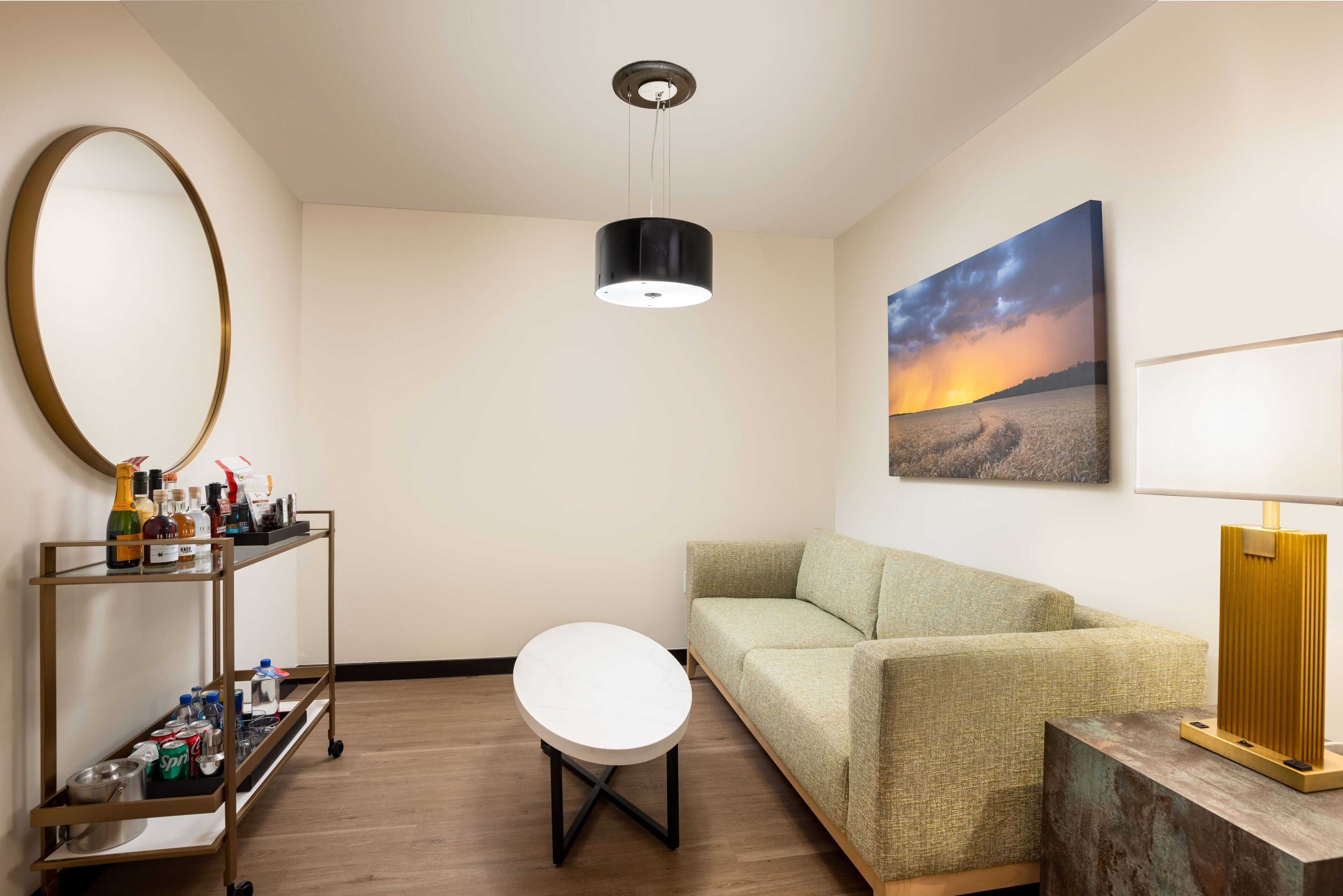 deluxe suite, 1 king bed, non smoking (junior) | egyptian cotton sheets, premium bedding, pillow-top beds, minibar