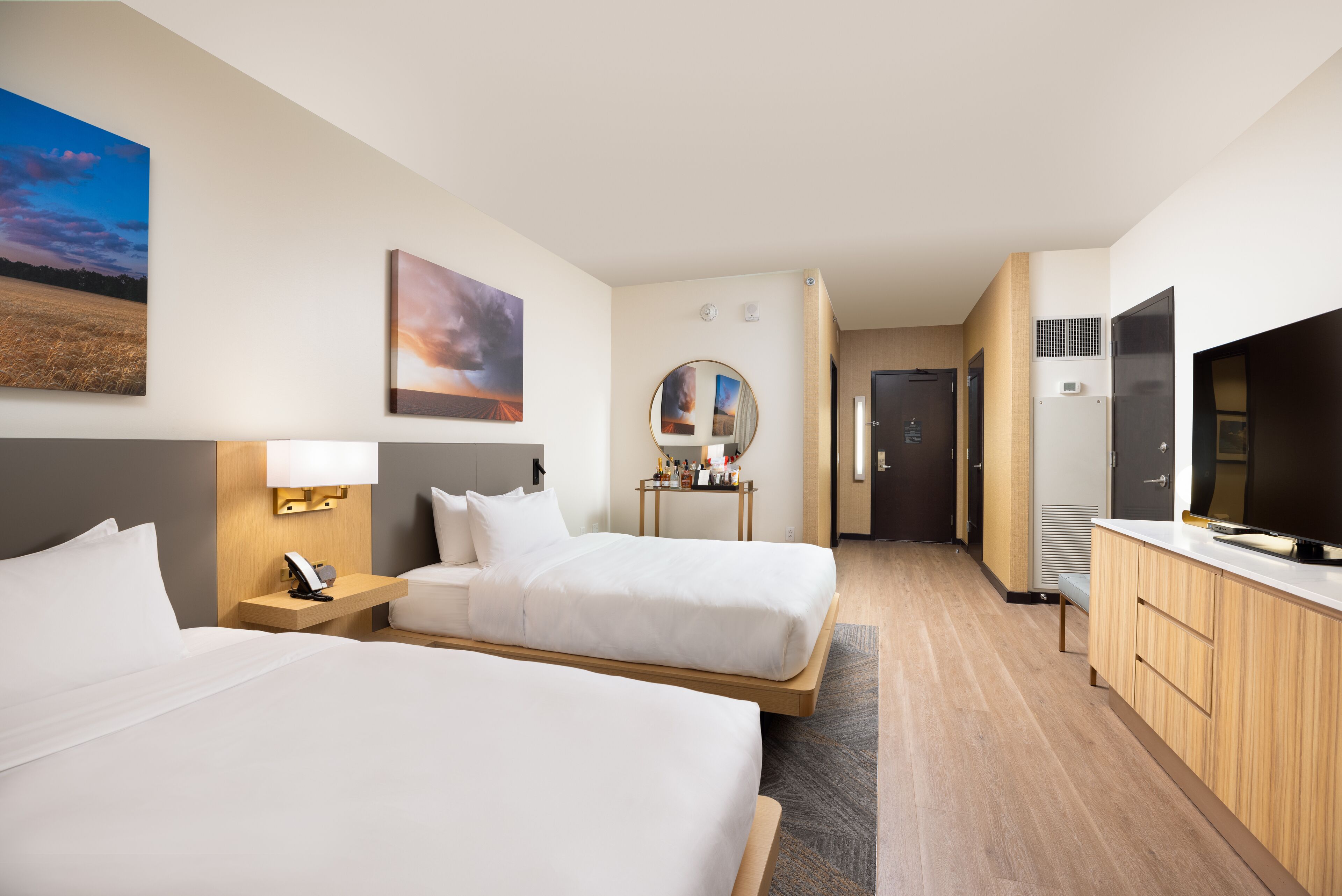 ملاءات من القطن المصري وأغطية فراش متميزة وأسرّة بطبقة علوية مريحة