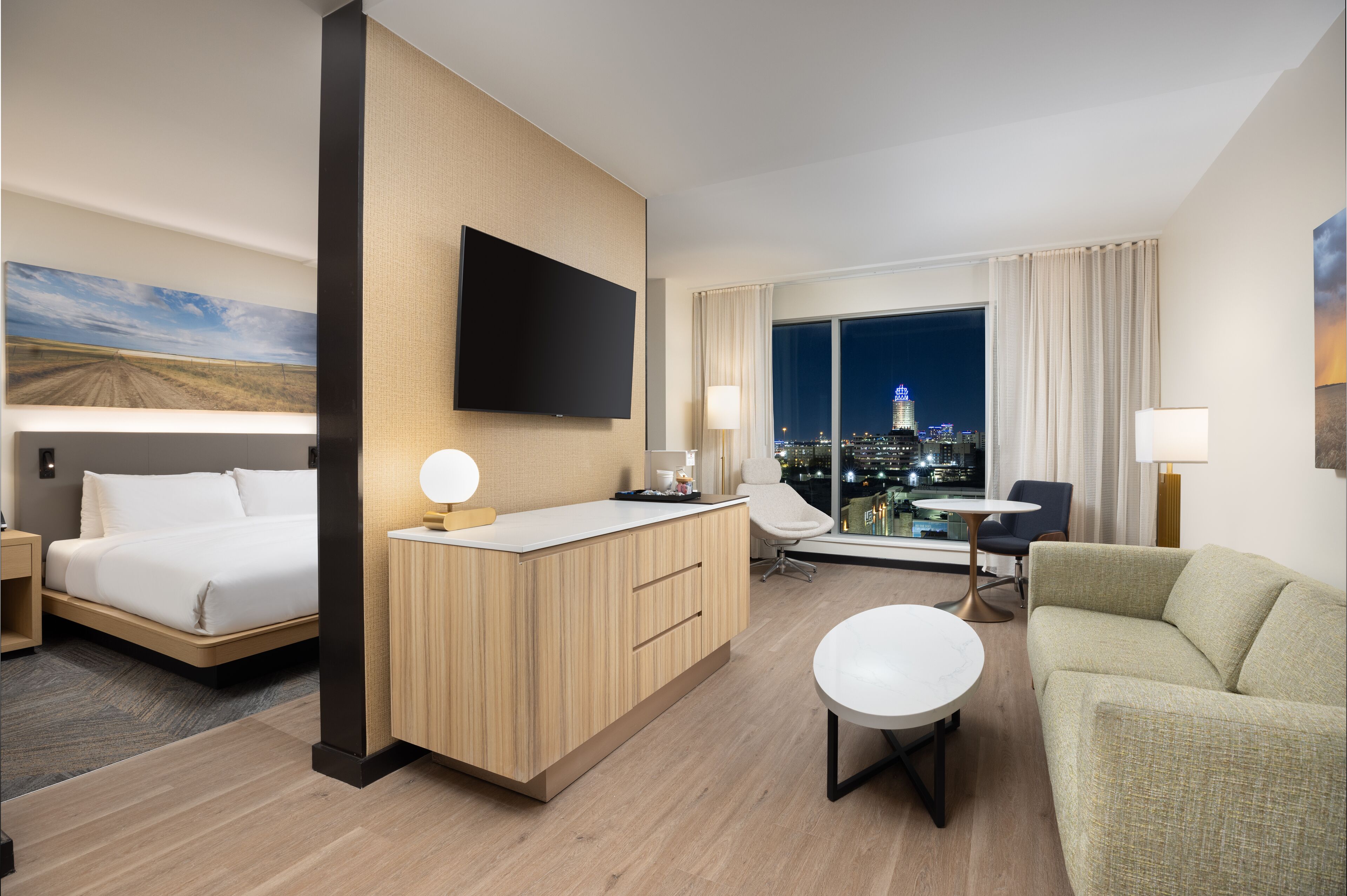 Deluxe Suite, 1 King Bed, Non Smoking (Junior) | Egyptian cotton sheets, premium bedding, pillowtop beds, minibar