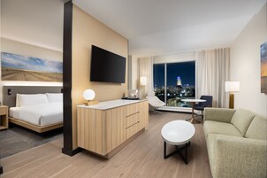 Egyptian cotton sheets, premium bedding, pillow-top beds, minibar