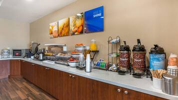 Déjeuner continental gratuit tous les jours