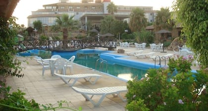 Águilas Hotel Resort