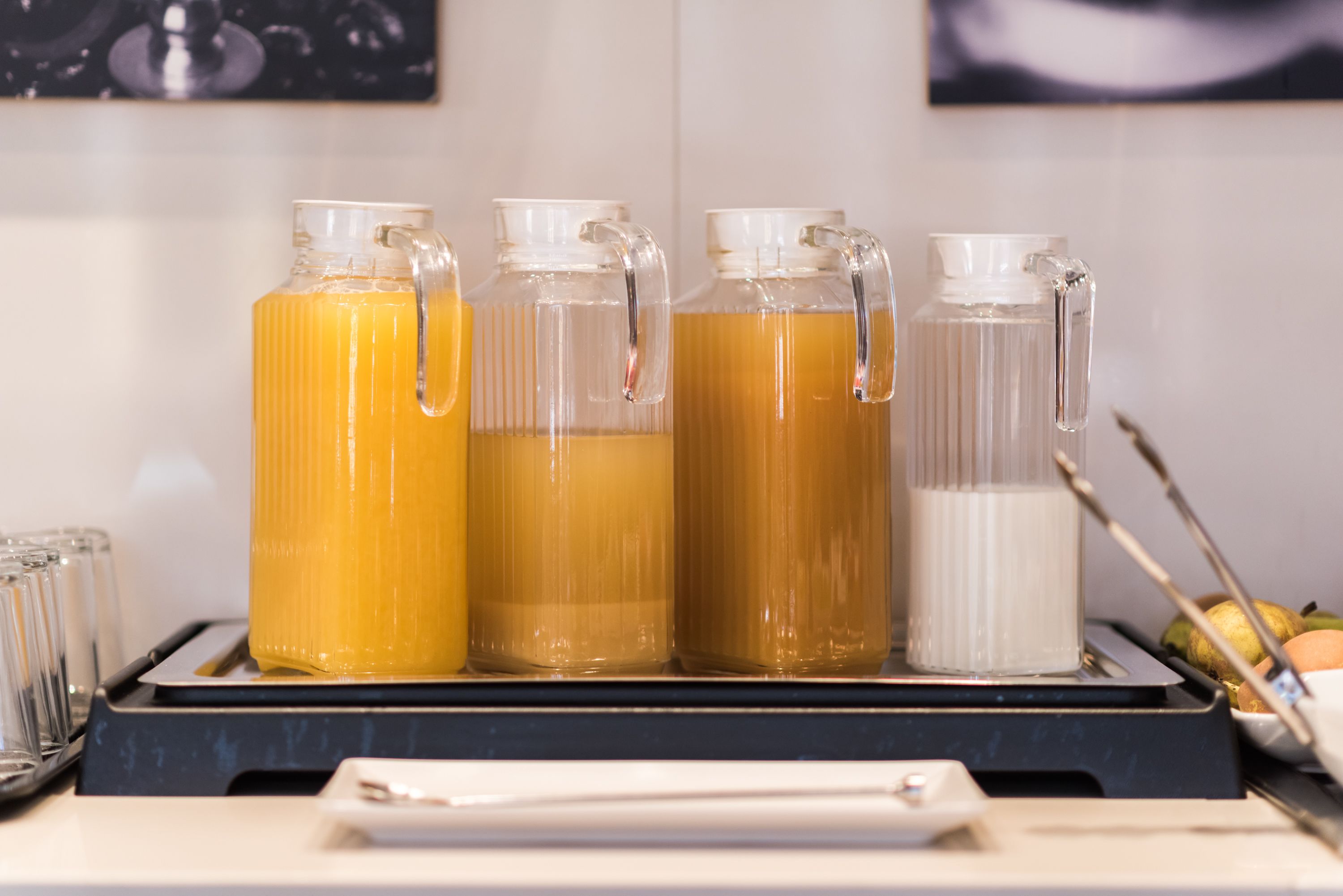 daily buffet breakfast (eur 6 per person)