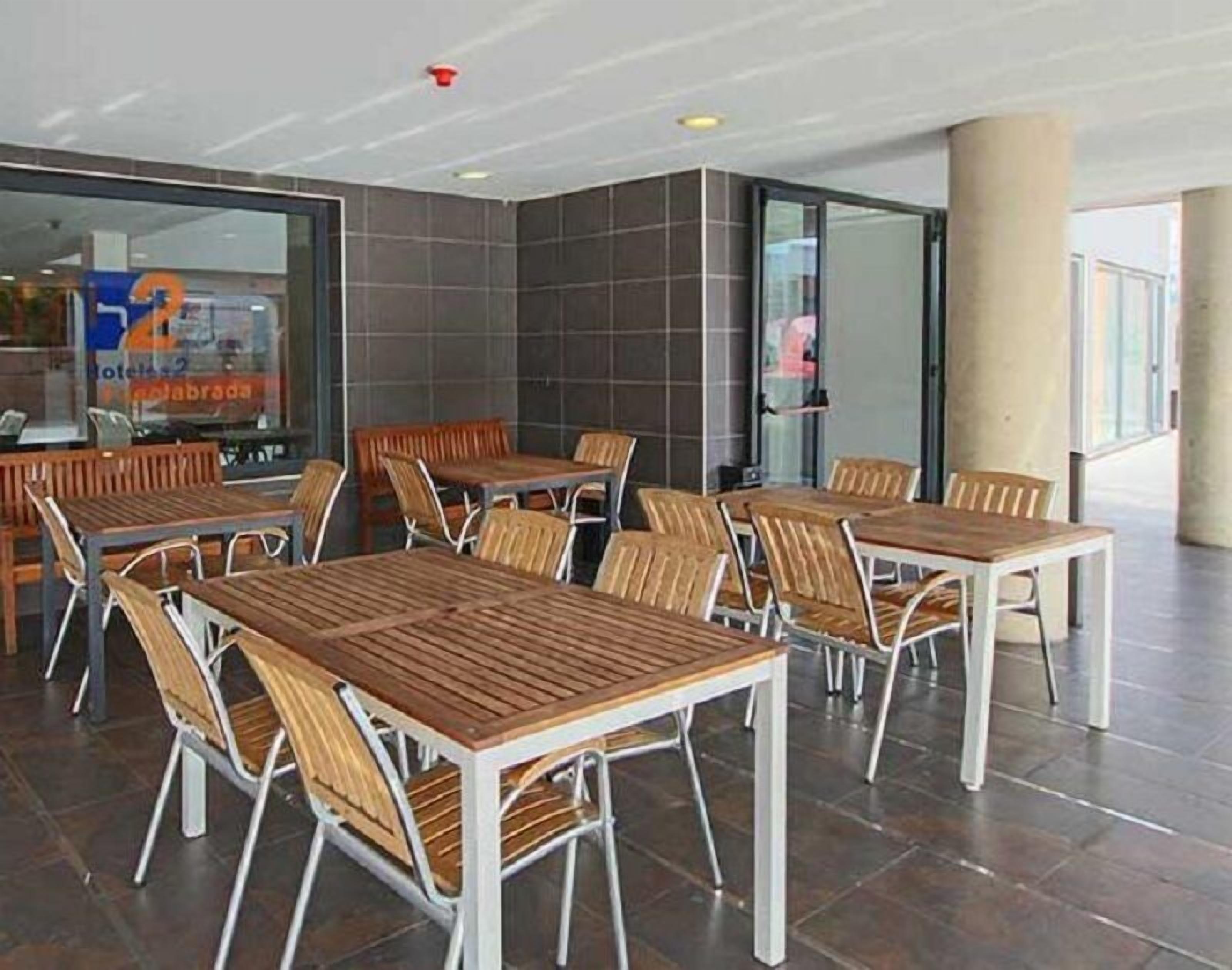 breakfast, lunch, dinner served; regional cuisine