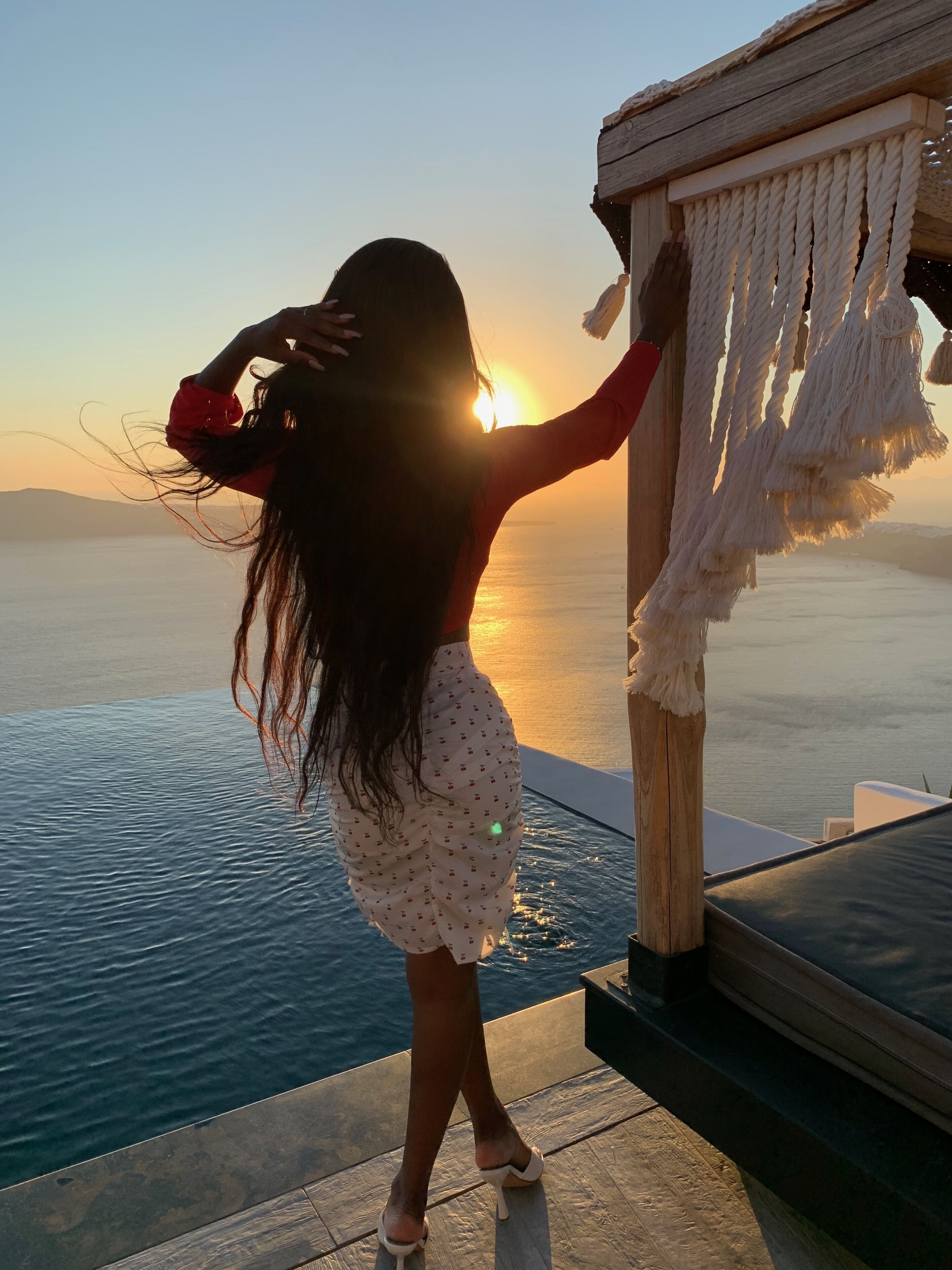 seasonal outdoor pool, free pool cabanas, pool loungers