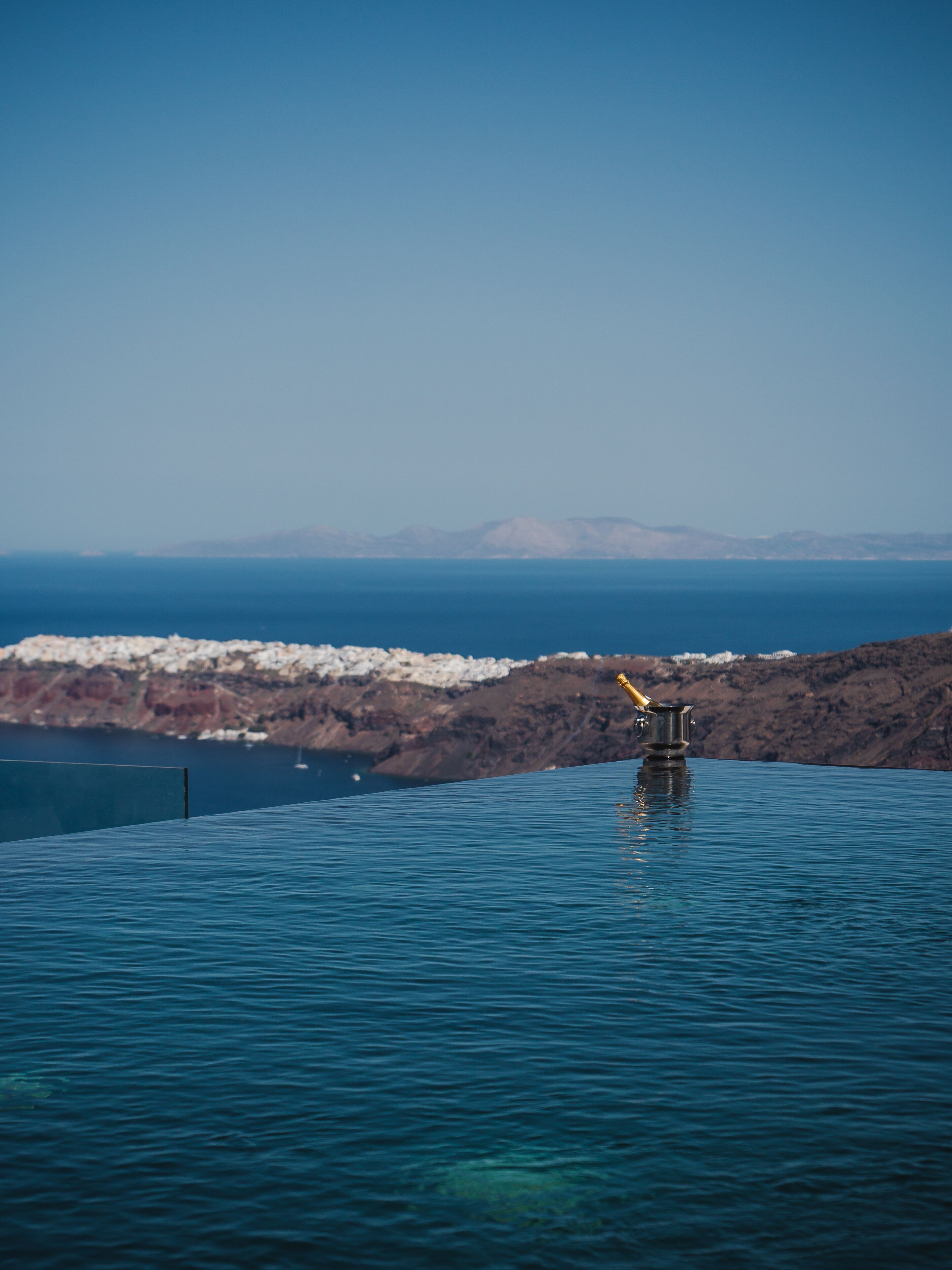 seasonal outdoor pool, free pool cabanas, pool loungers