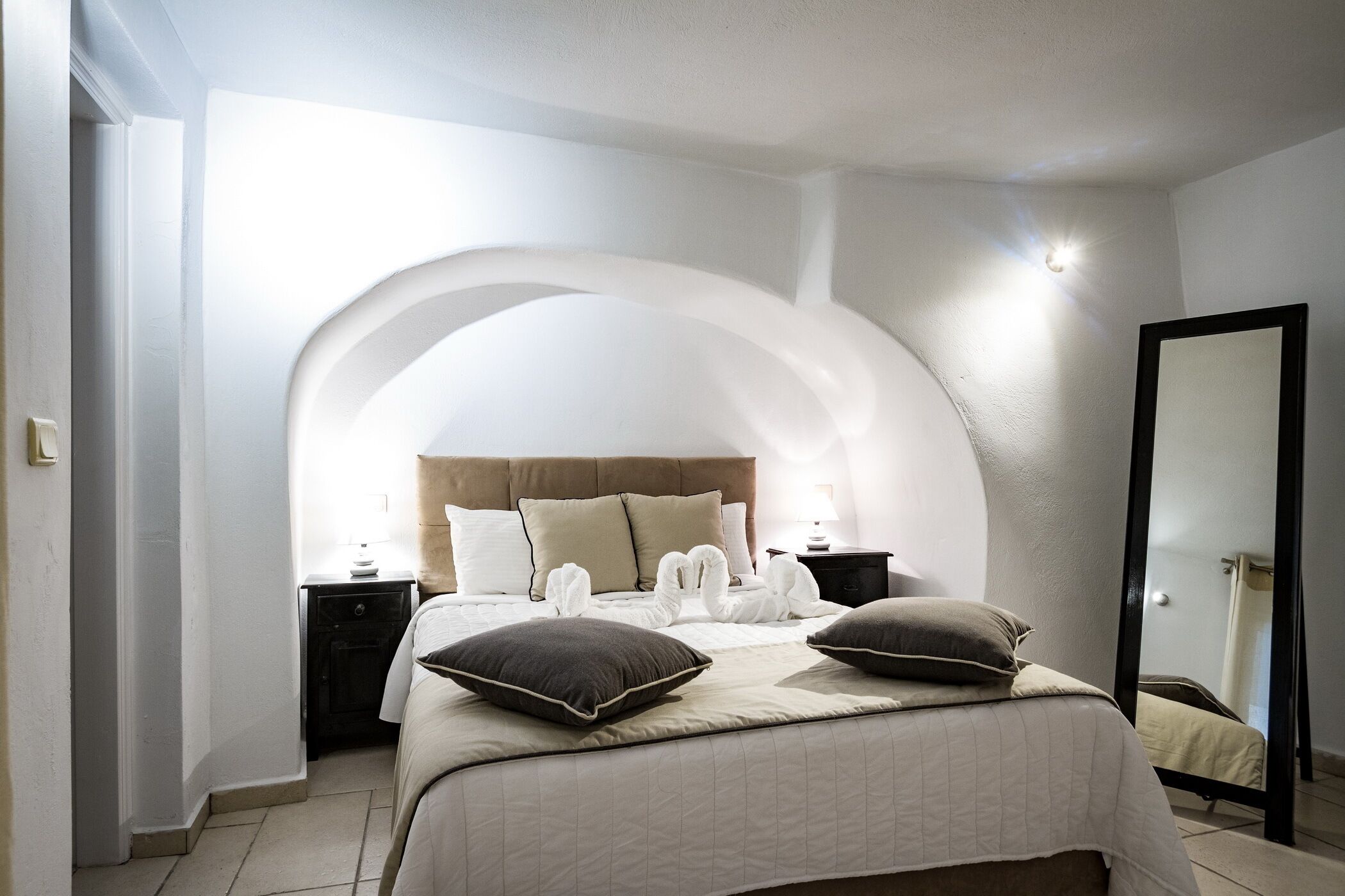 Photo - Altana Heritage Suites