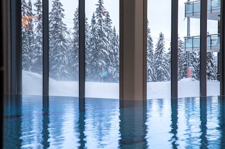 Una piscina techada