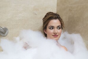 Bathroom - Hotel Lugano Suites (Quito)