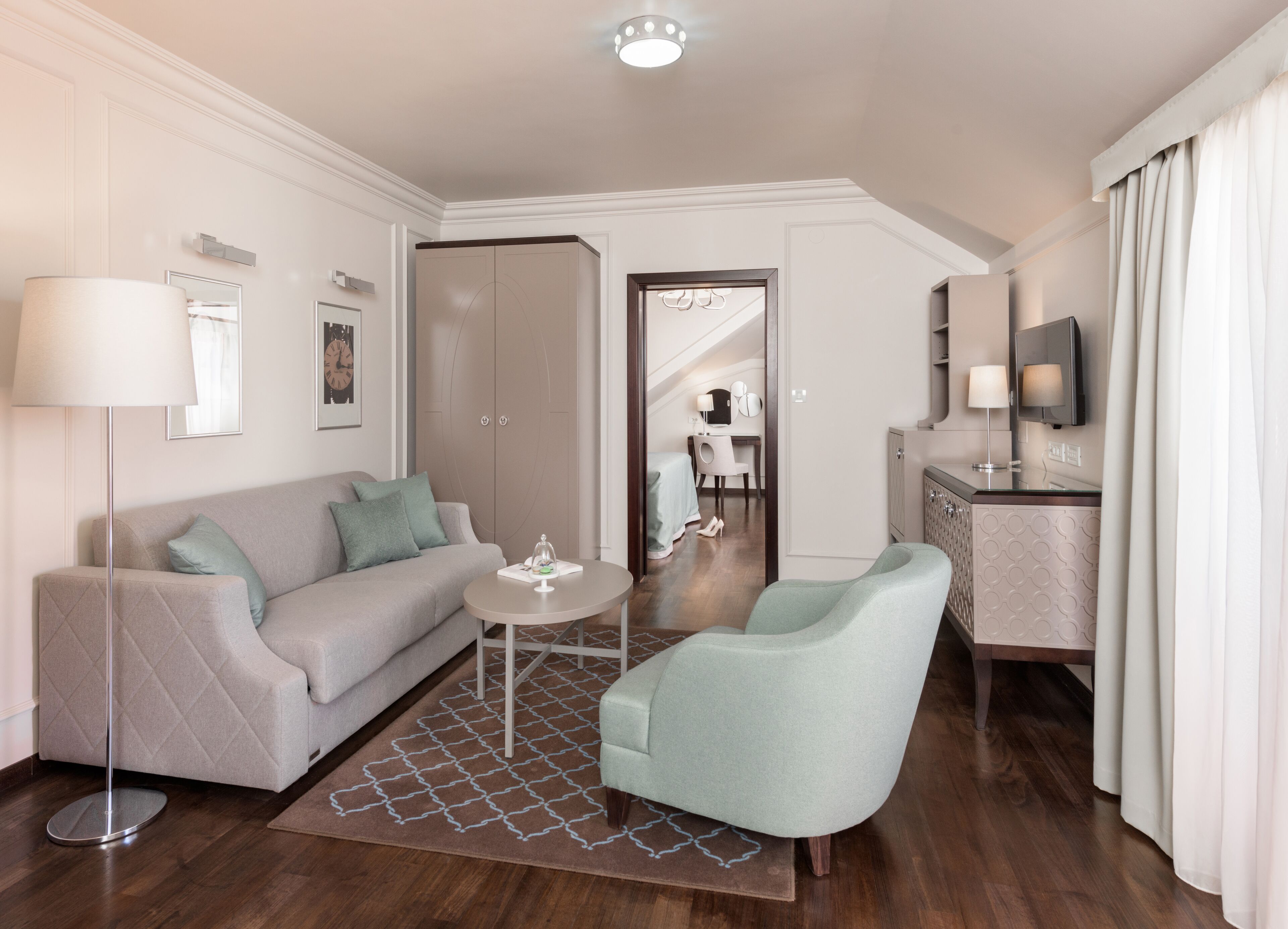 luxury suite | living area | tv