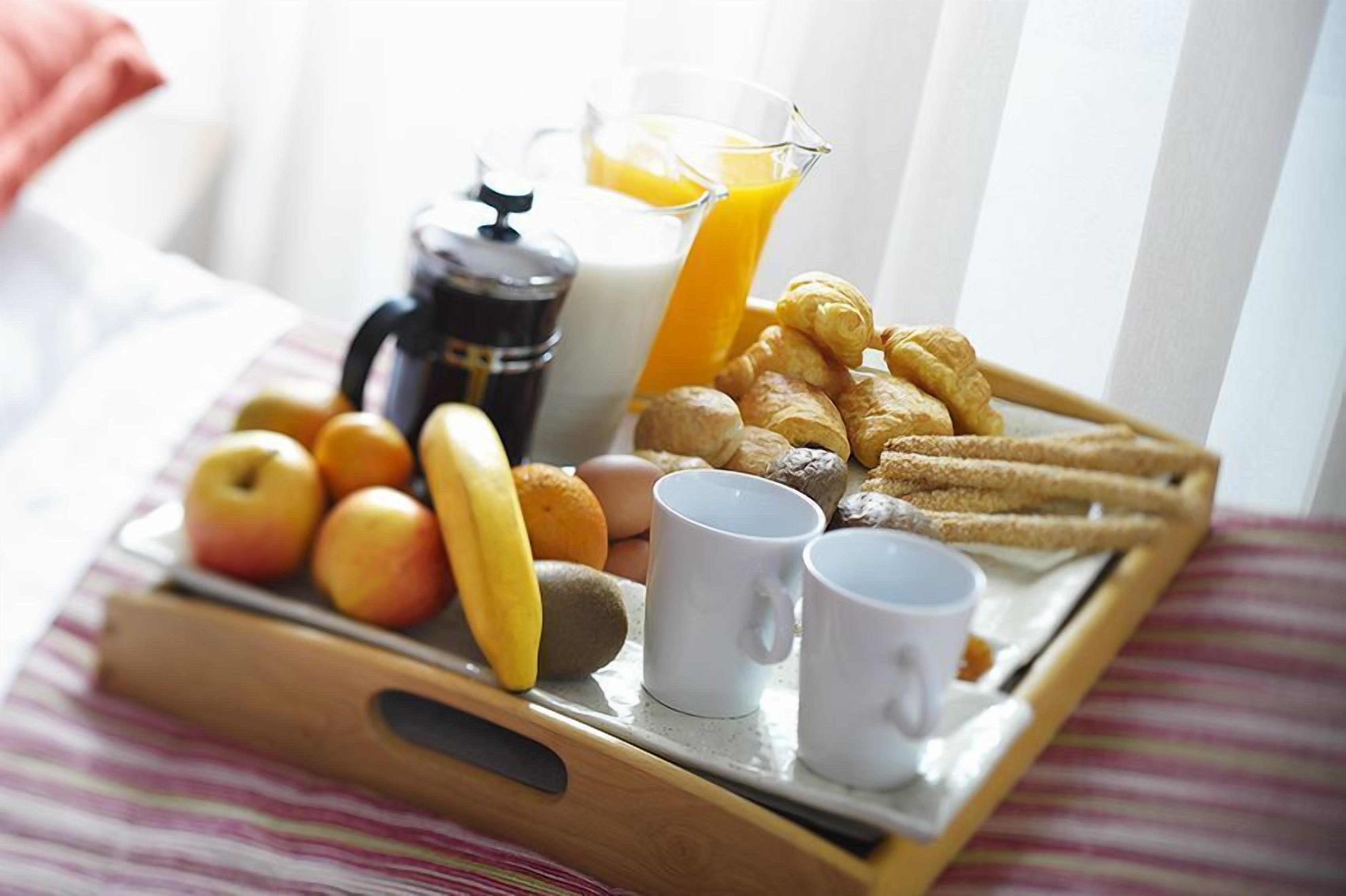 daily buffet breakfast (eur 7 per person)