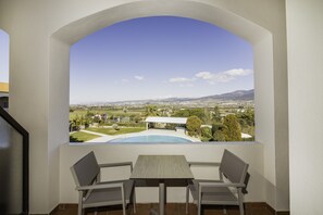 1 bedroom, free minibar items, in-room safe, blackout drapes - Heaven Hotel (Thermi)