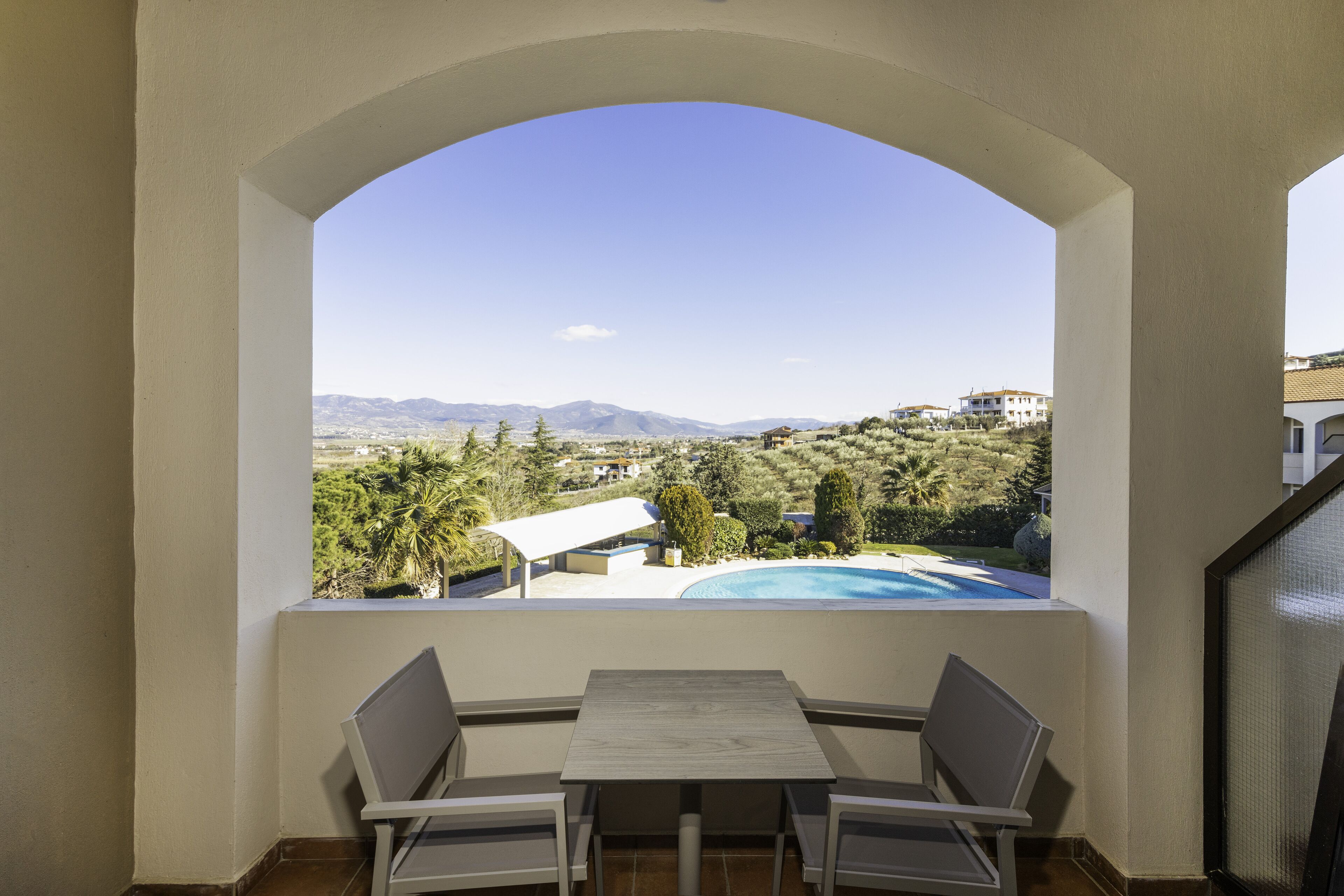 1 bedroom, free minibar items, in-room safe, blackout curtains