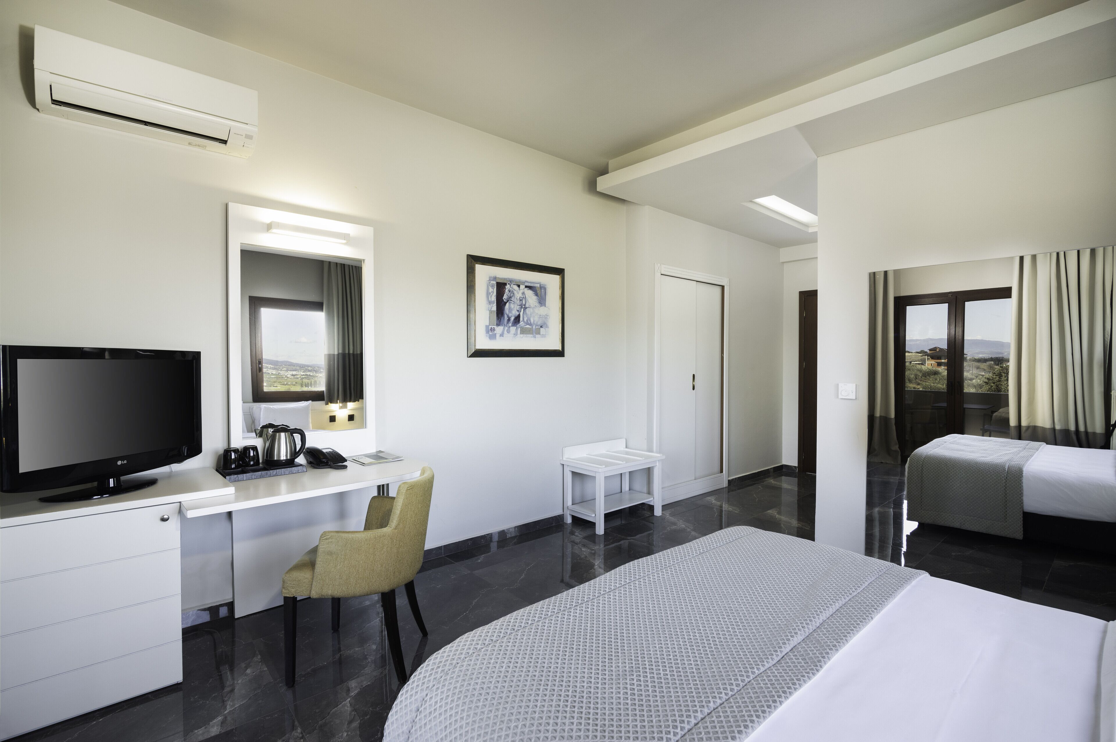 1 bedroom, free minibar items, in-room safe, blackout curtains