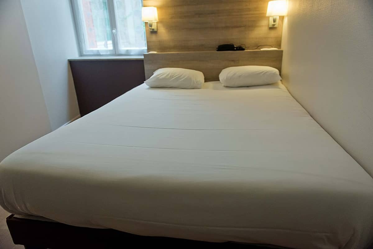 hypo-allergenic bedding, individually decorated, individually furnished