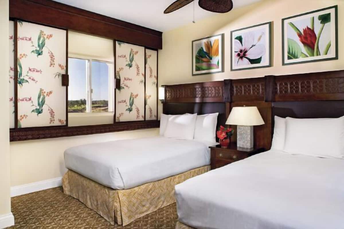 1 bedroom, premium bedding, down comforters, pillowtop beds