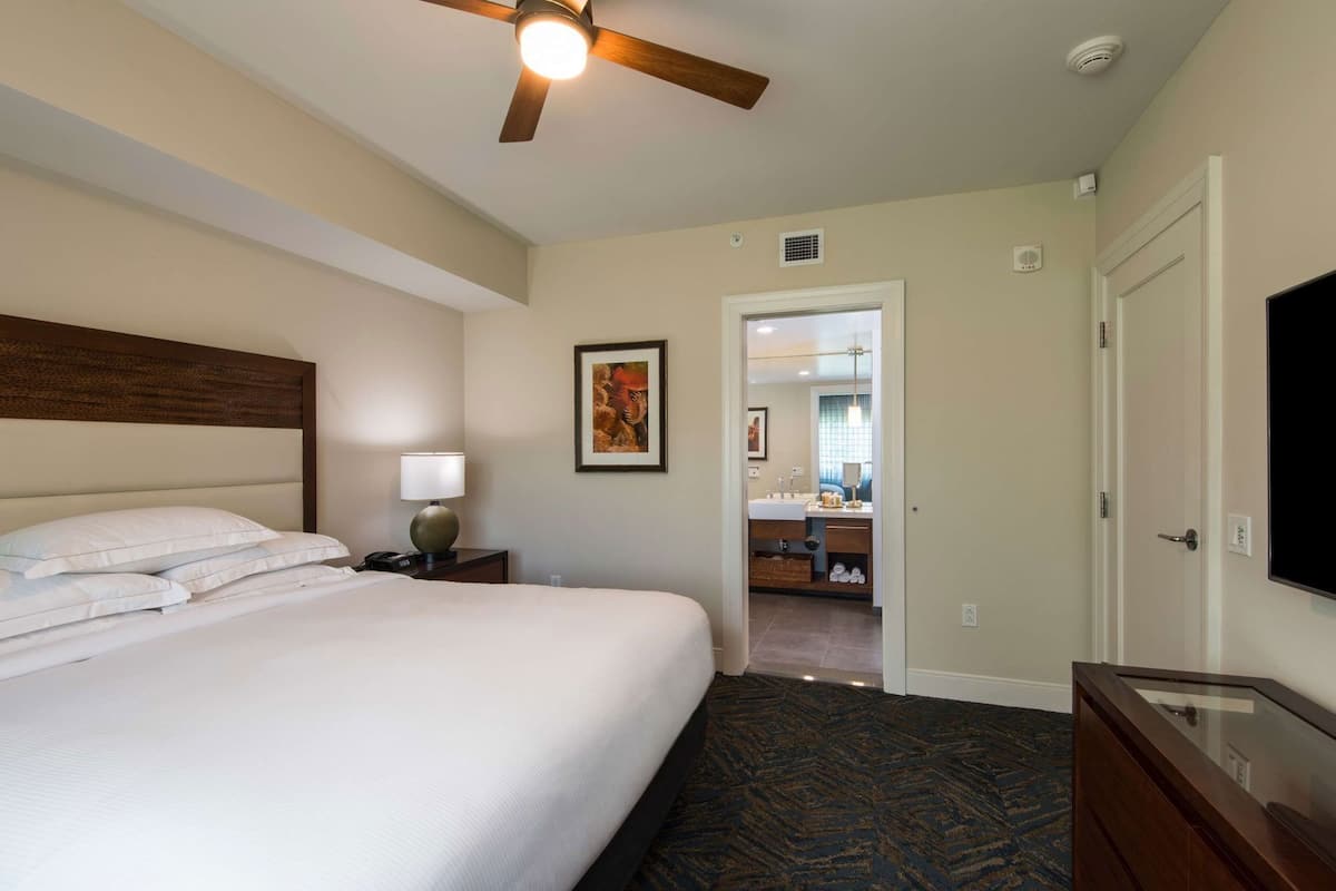 Premium bedding, down comforters, pillowtop beds, in-room safe