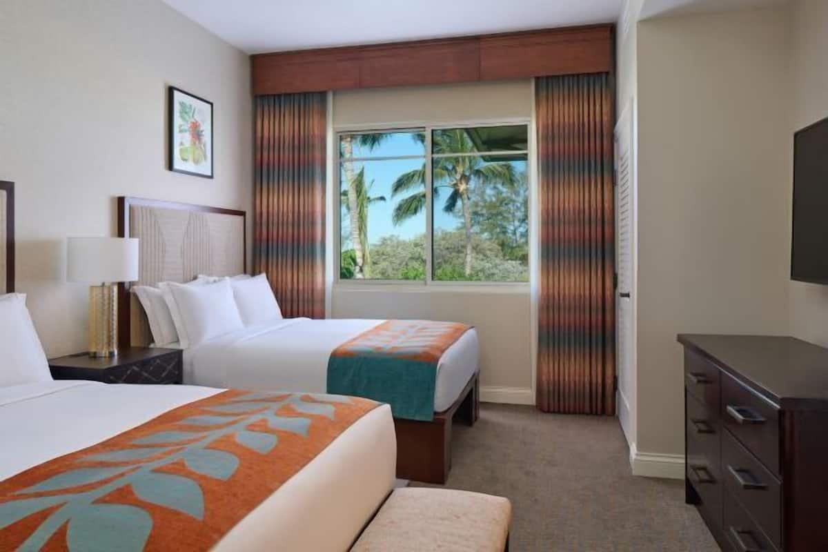 1 bedroom, premium bedding, down comforters, pillowtop beds