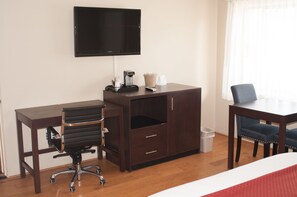 Chambre Standard, 1 trĂšs grand lit | Ăquipements de la chambre