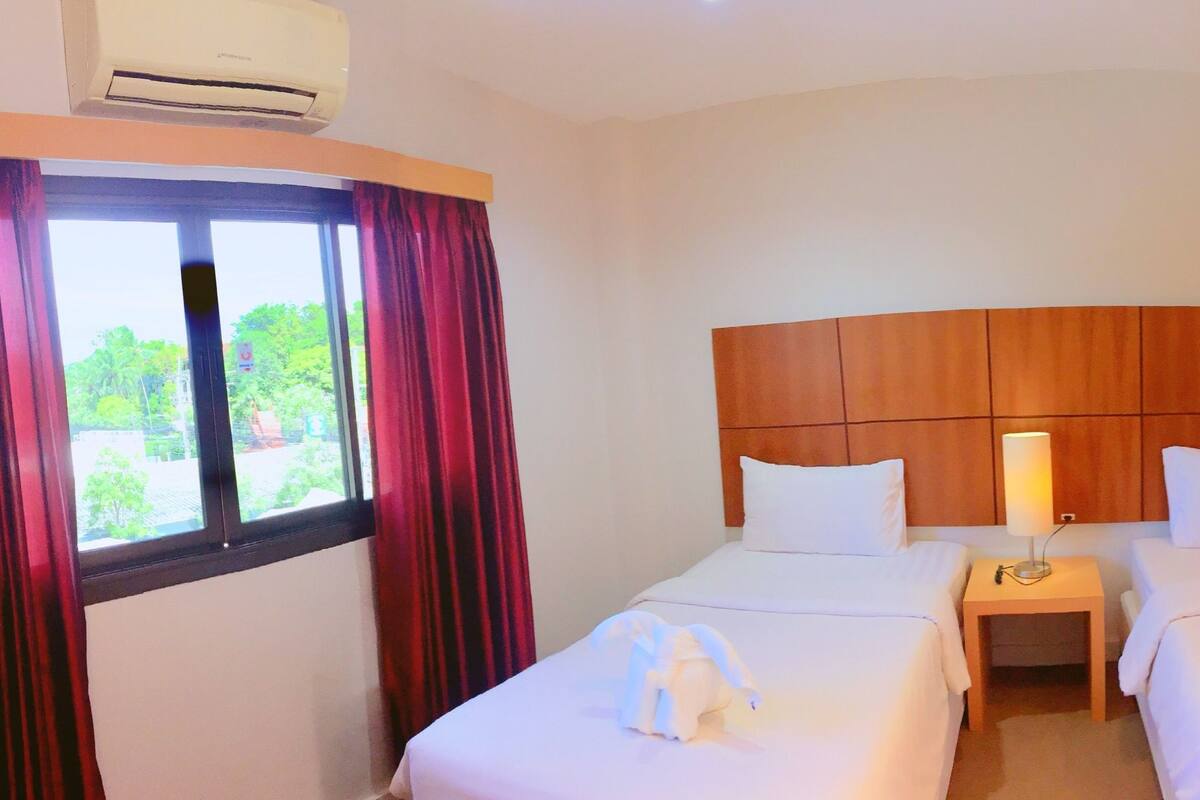 Standard Room 2 Single Beds