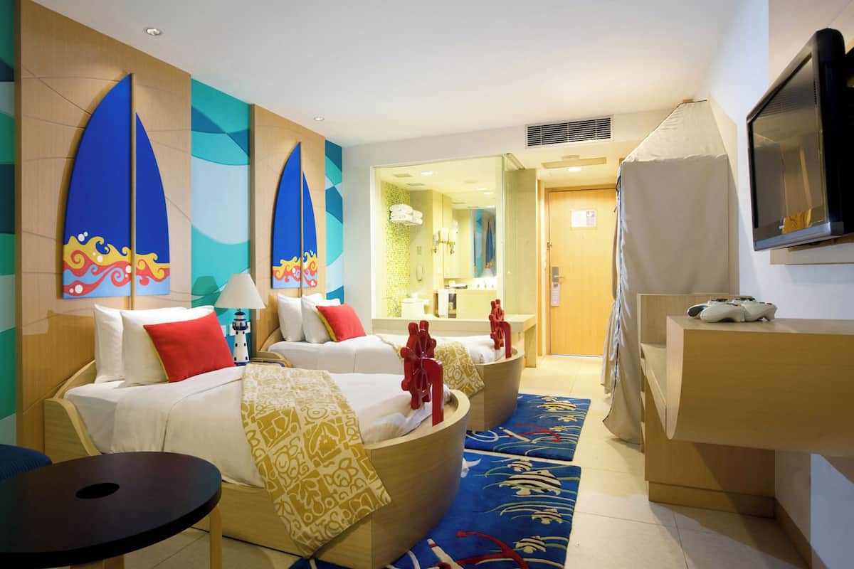 Family Suite, 2 Bedrooms | 1 bedroom, down comforters, minibar, in-room safe