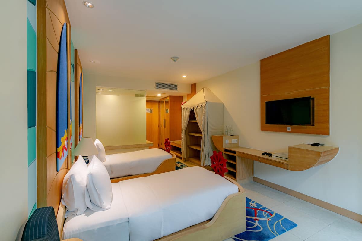 Suite familiale, 2 chambres | Couette en duvet, minibar, coffre-fort, bureau