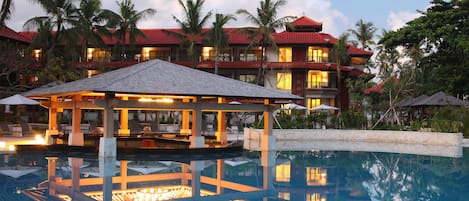 Outdoor pool, open 7:00 AM to 8:00 PM, free cabanas, pool umbrellas