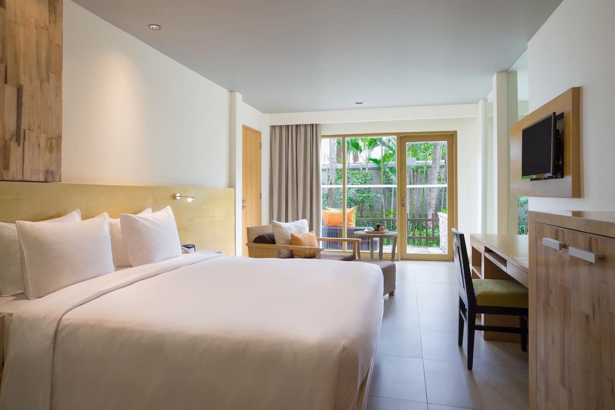 Down duvets, minibar, in-room safe, desk