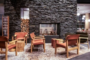 Siddeområde i lobbyen