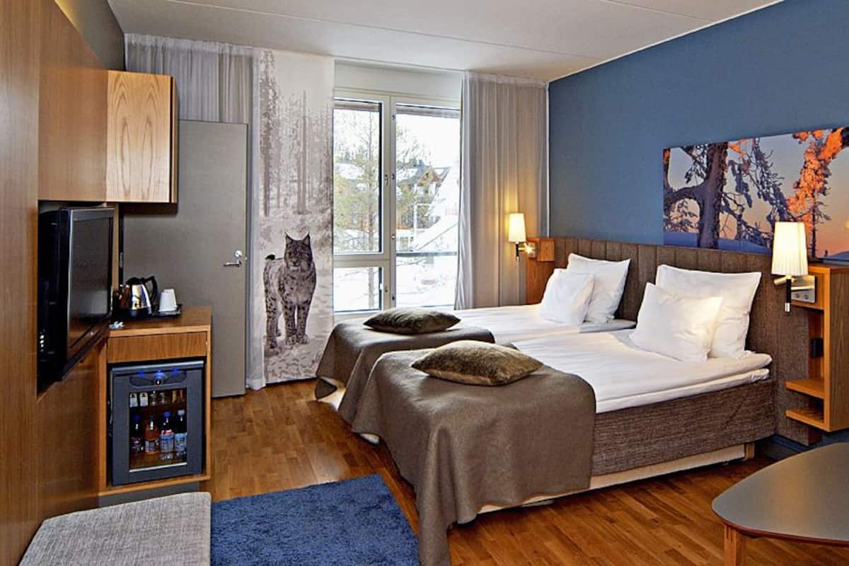 Minibar, in-room safe, iron/ironing board, free cots/infant beds