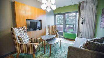 Minibar, in-room safe, iron/ironing board, free cots/infant beds