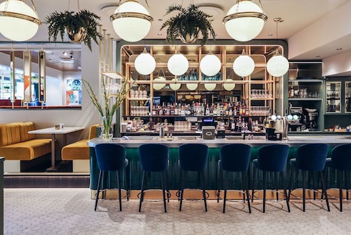 Ole Bull, Best Western Signature Collection