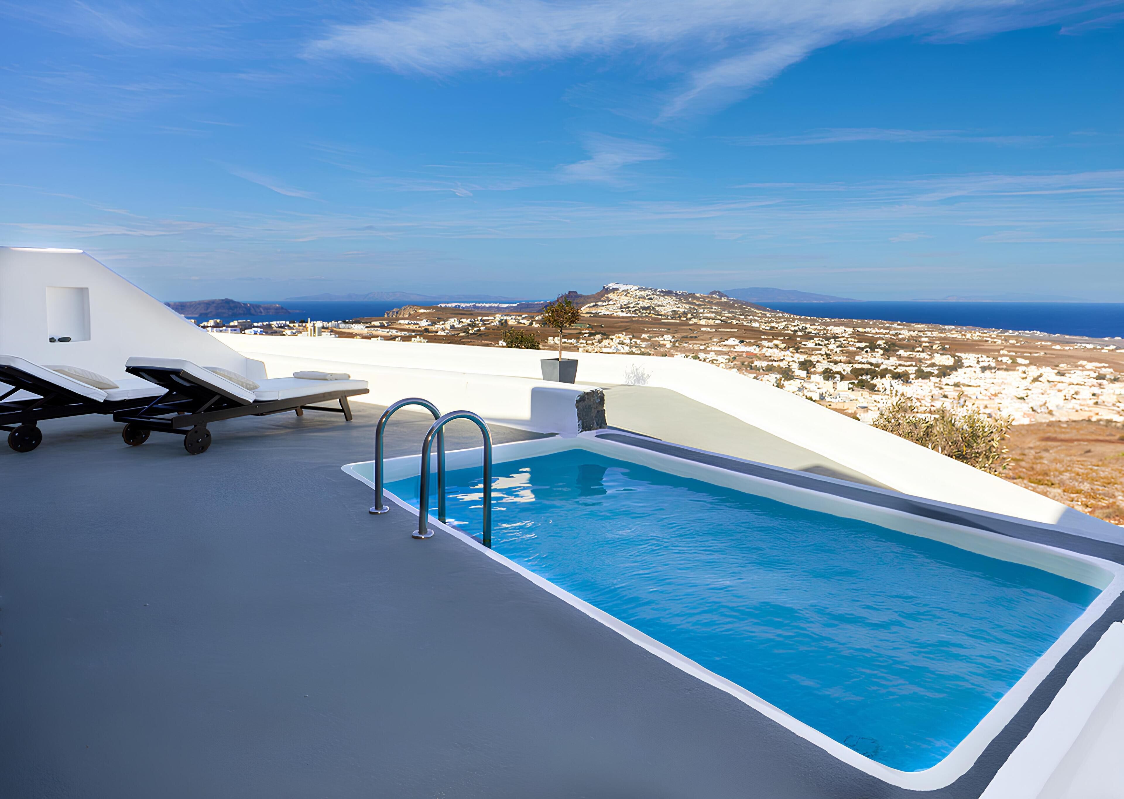 Senior Suite with Pool and Panoramic View | Sábanas de algodón egipcio, ropa de cama de alta calidad y edredón 