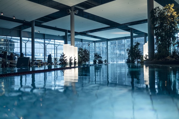 Indoor pool, outdoor pool