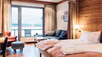 In-room safe, desk, blackout drapes, free WiFi