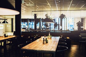 2 restaurants; breakfast, lunch, and dinner served - Holiday Club Åre (Are)