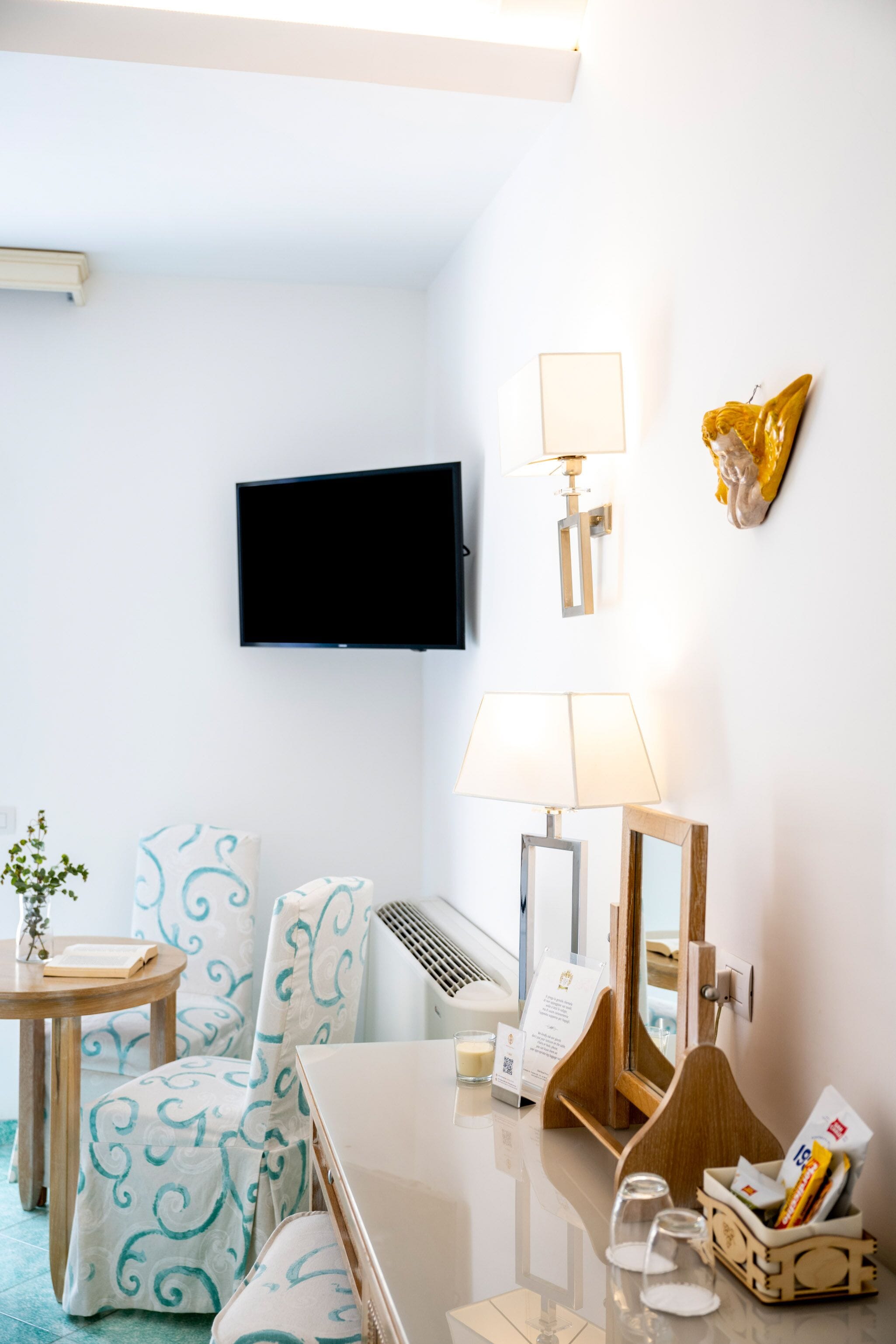 deluxe room | 1 bedroom, premium bedding, down duvets, pillow-top beds