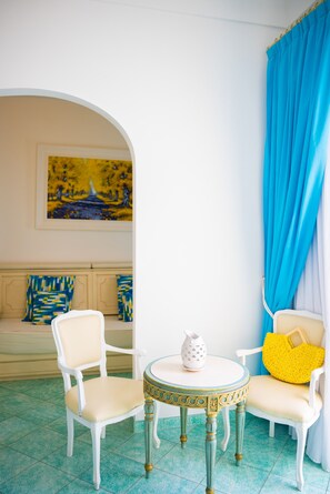 Superior Room | Premium bedding, down duvets, pillow-top beds, minibar