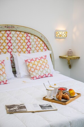 Premium bedding, down duvets, pillow-top beds, minibar - Hotel Royal Prisco (Positano)