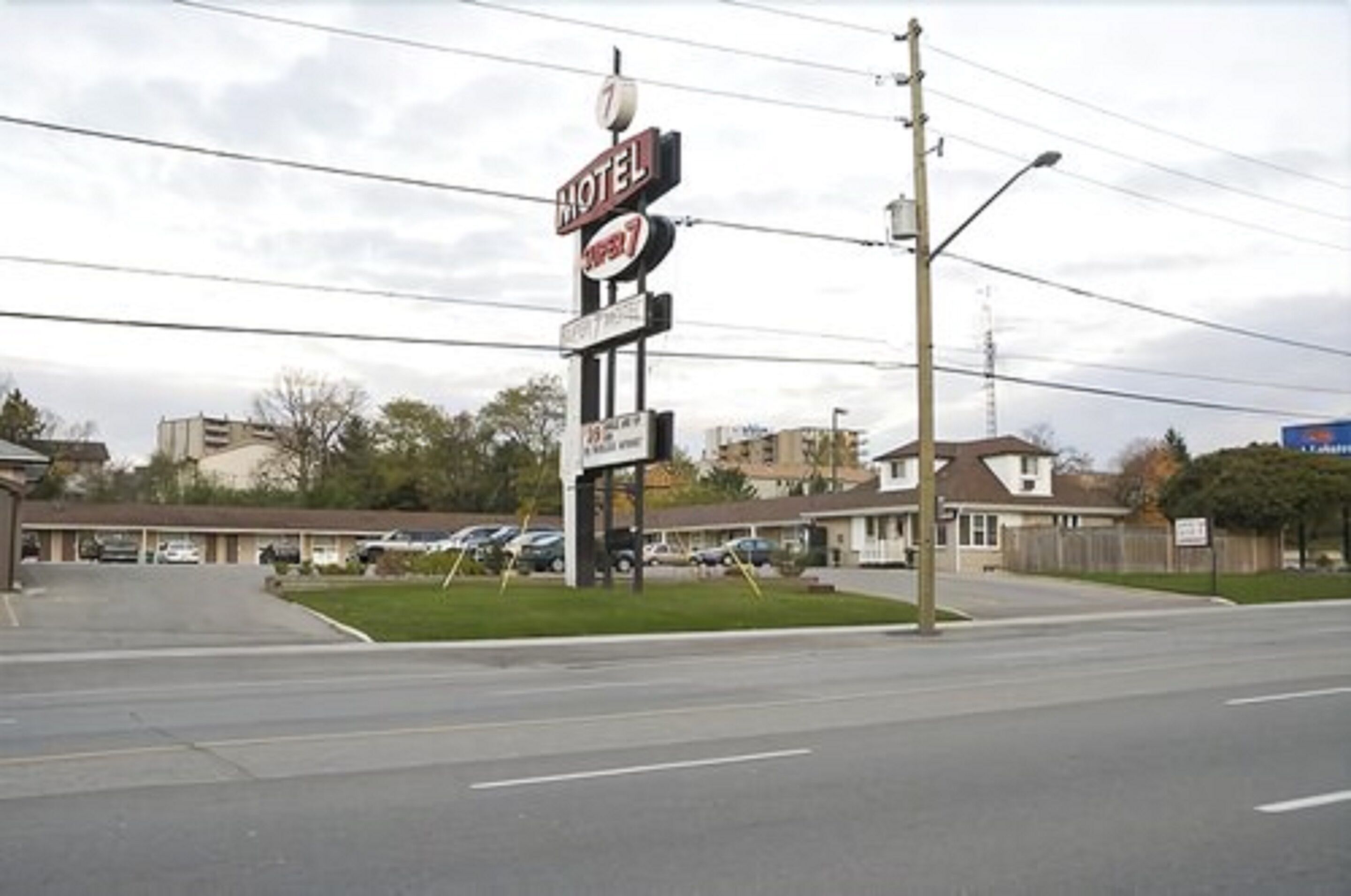Foto - Super 7 Motel London