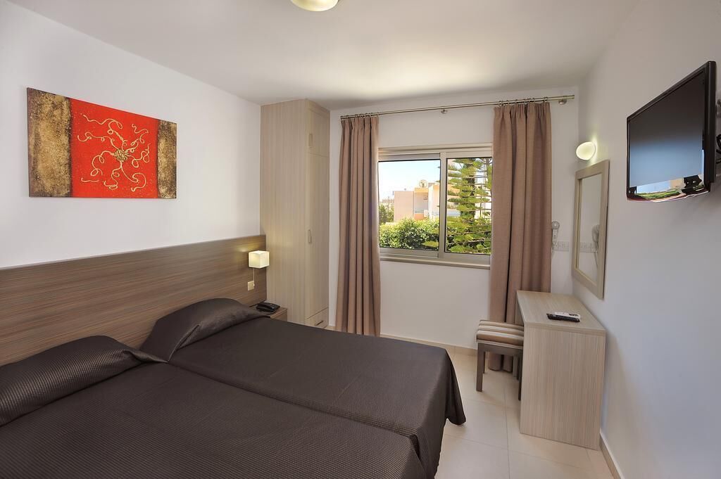 In-room safe, desk, free cots/infant beds, rollaway beds