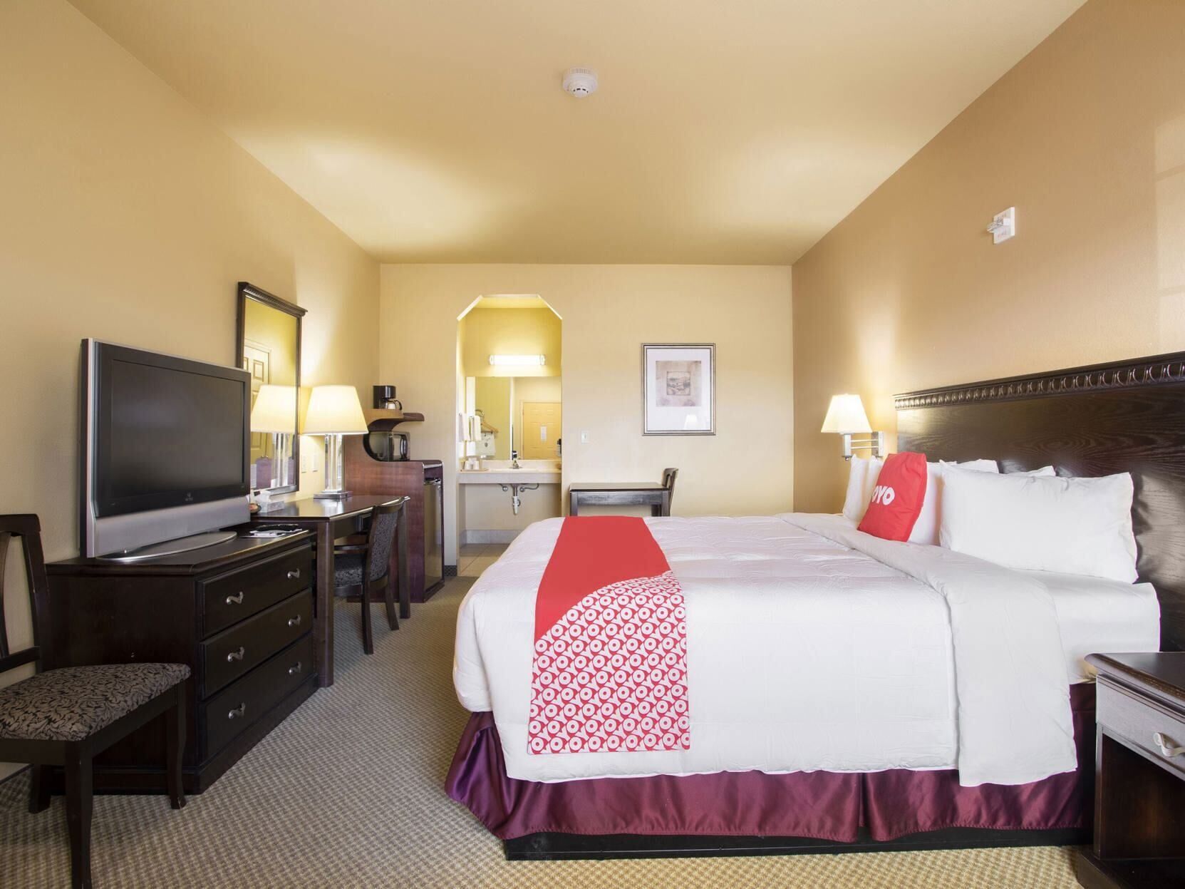 Desk, iron/ironing board, free WiFi, bed sheets