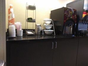 Coffee service - Comfort Suites Palm Bay - Melbourne (Palm Bay)