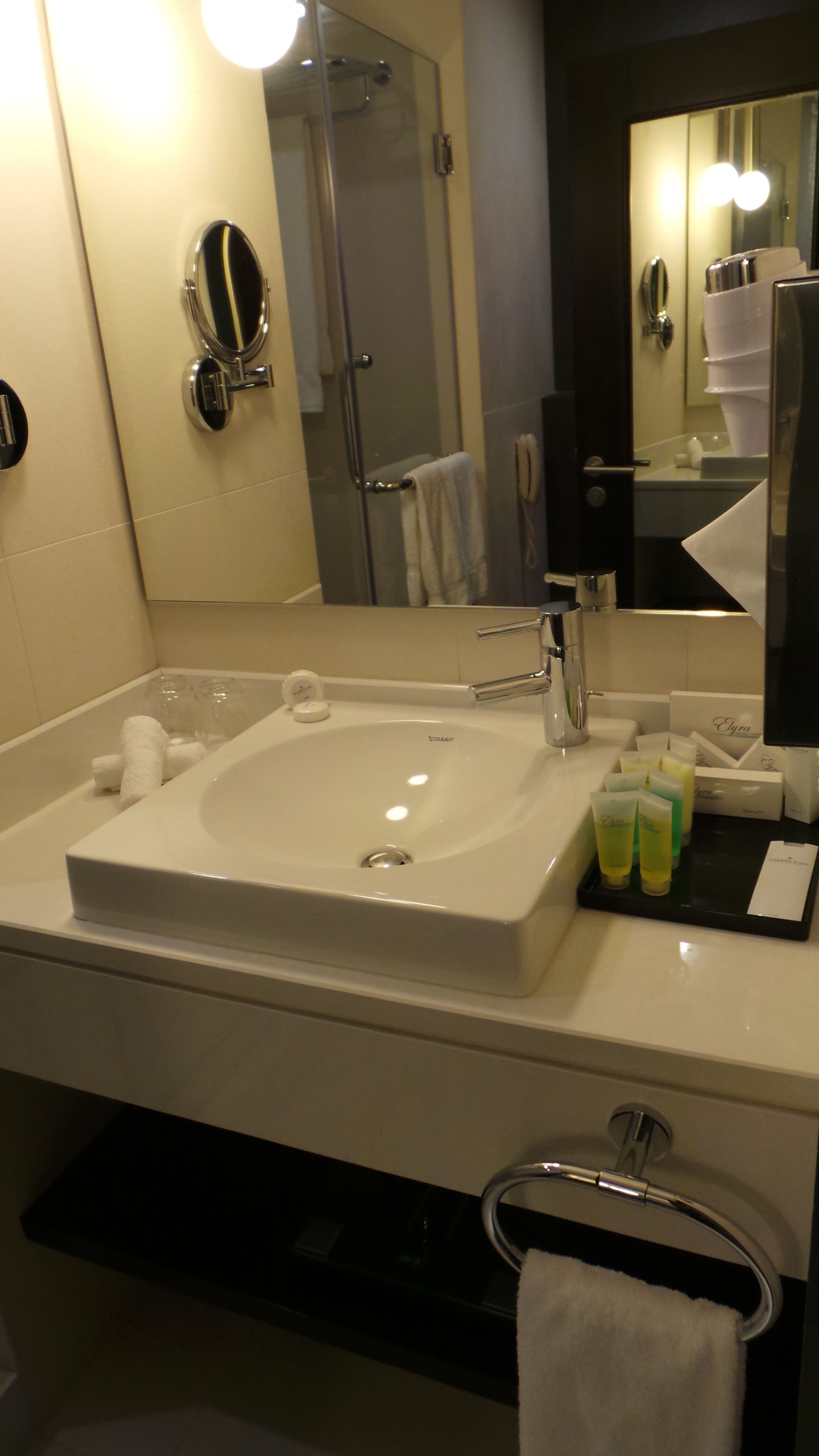 deluxe single room (super ) | bathroom | shower, free toiletries, hair dryer, dressing gowns