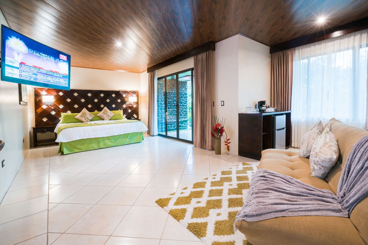 luna junior suite | 1 bedroom, premium bedding, minibar, in-room safe