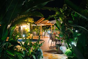 Outdoor spa tub - Casa Luna Hotel & Spa (La Fortuna)