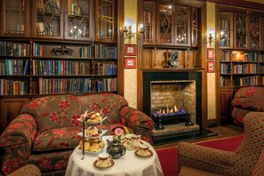 Library - Newgrange Hotel (Navan)